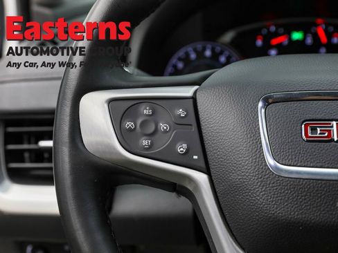 Used 2024 GMC Terrain SLT image 15