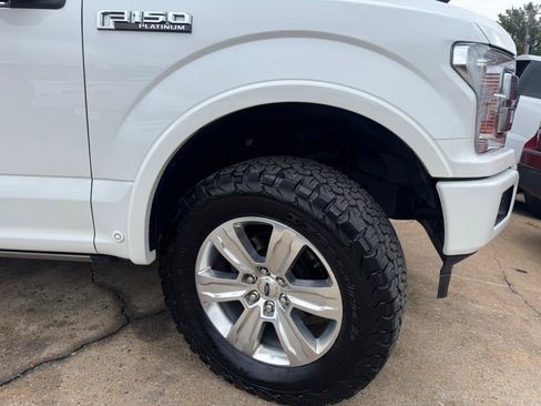Used 2020 Ford F150 Platinum w/ Technology Package AWD/4WD image 19