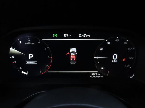 New 2025 Mitsubishi Outlander SE image 11