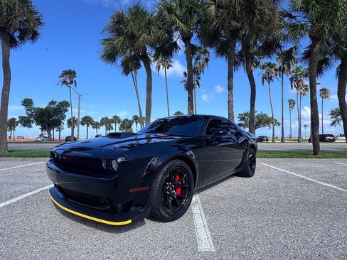 Used 2023 Dodge Challenger R/T Scat Pack RWD image 3