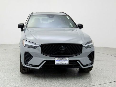 New 2026 Volvo XC60 B5 Ultra w/ Climate Package image 2