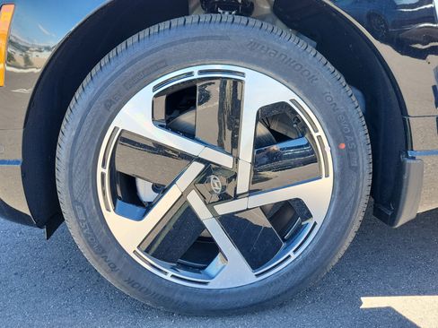 New 2026 Hyundai Ioniq 9 Limited AWD/4WD image 26