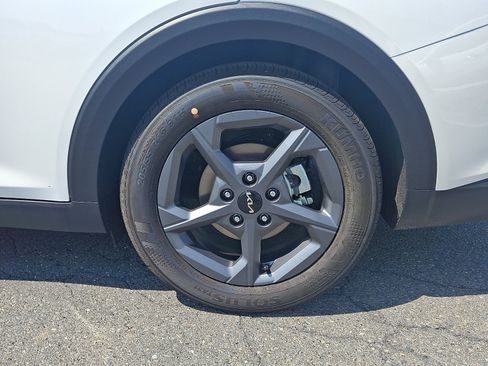 New 2026 Kia K4 FWD image 5