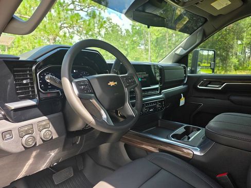 New 2026 Chevrolet Silverado 2500 LT AWD/4WD image 11