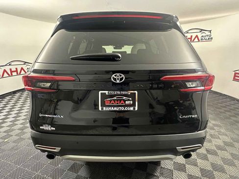 Used 2024 Toyota Grand Highlander AWD Hybrid image 7