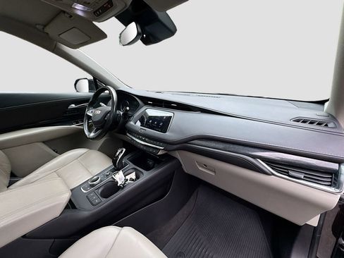 Used 2020 Cadillac XT4 Premium Luxury AWD/4WD image 29