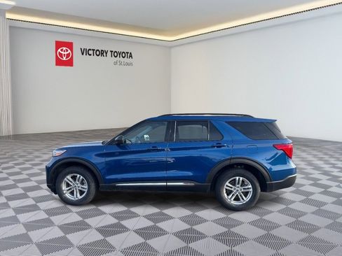 Used 2023 Ford Explorer XLT w/ Equipment Group 202A image 10