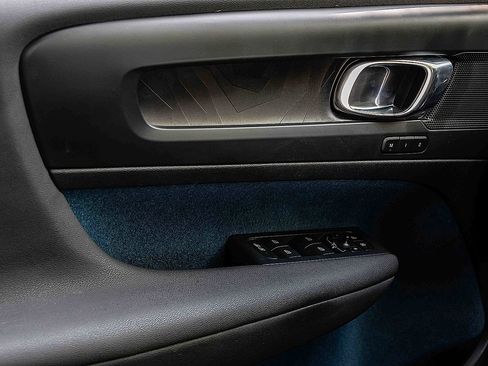 Used 2023 Volvo XC40 Recharge Plus w/ Protection Package Premier image 13