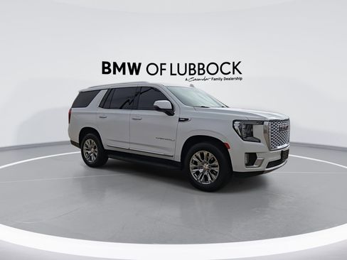 Used 2021 GMC Yukon Denali w/ Advanced Technology Package AWD/4WD image 2