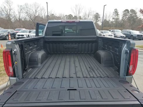 Used 2025 GMC Sierra 1500 AT4 w/ AT4 Premium Package image 12