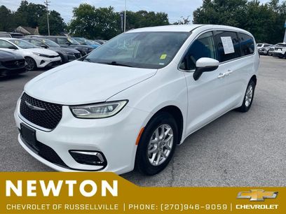 Used 2023 Chrysler Pacifica Touring-L