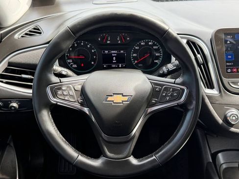 Used 2025 Chevrolet Malibu RS w/ LPO, Floor Liner Package FWD image 13