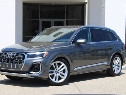 New 2025 Audi Q7 3.0T Premium Plus