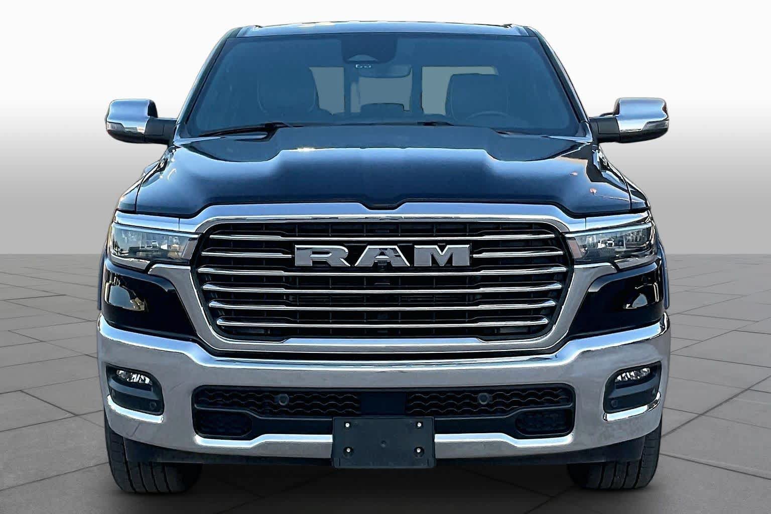Used 2025 RAM 1500 Laramie AWD/4WD image 5