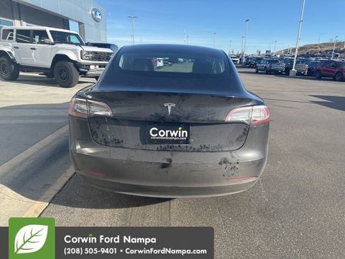 Used 2018 Tesla Model 3 Long Range image 7