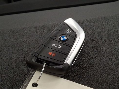 Used 2025 BMW X4 xDrive30i image 24