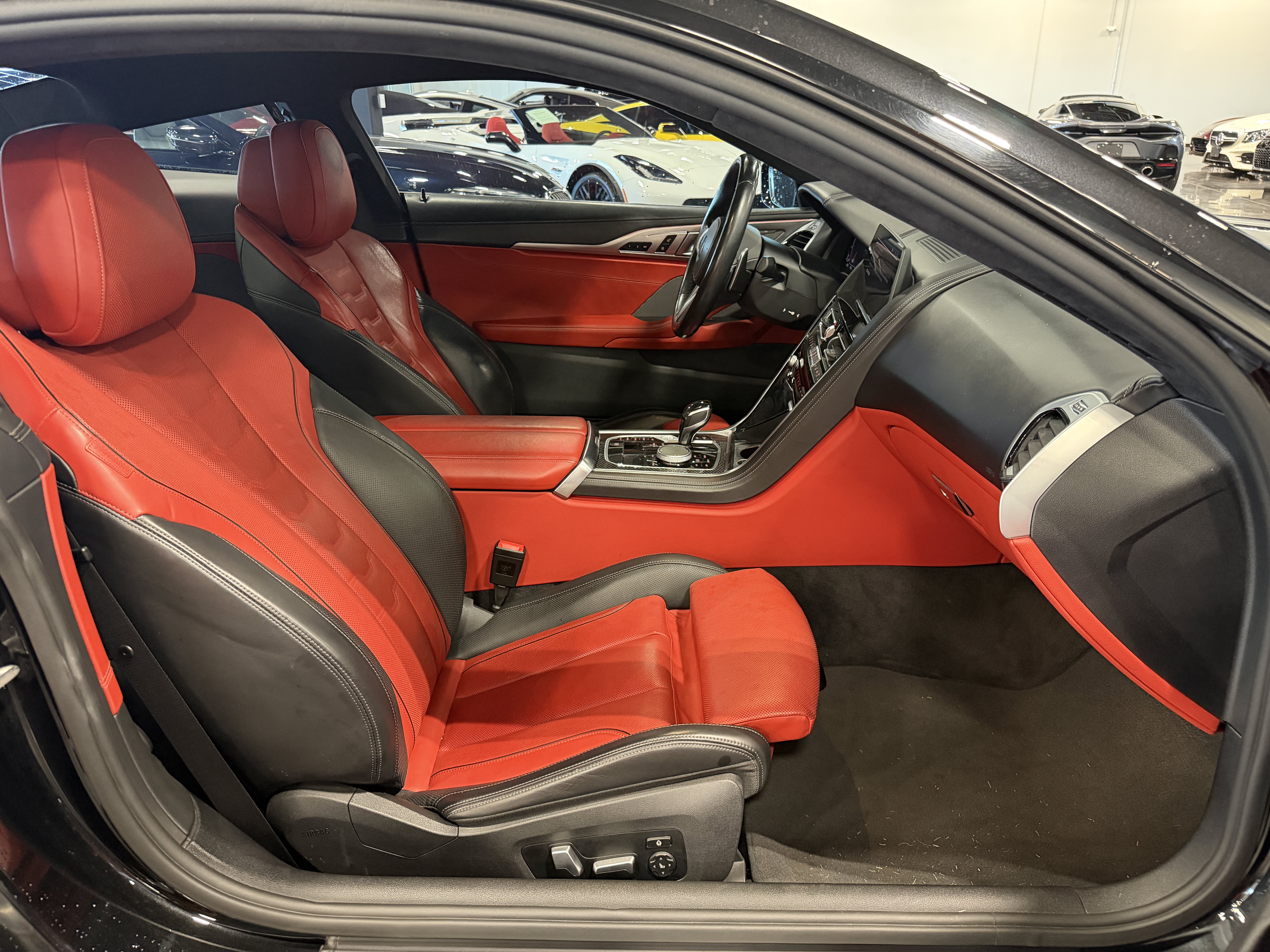 Used 2021 BMW M850i xDrive Coupe AWD/4WD image 14