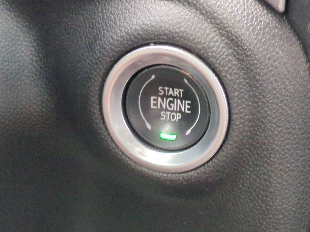 Used 2022 Chevrolet Silverado 3500 LTZ w/ LTZ Convenience Package AWD/4WD image 33