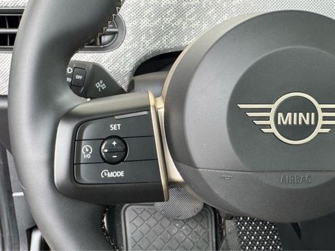 Used 2025 MINI Cooper S FWD image 19