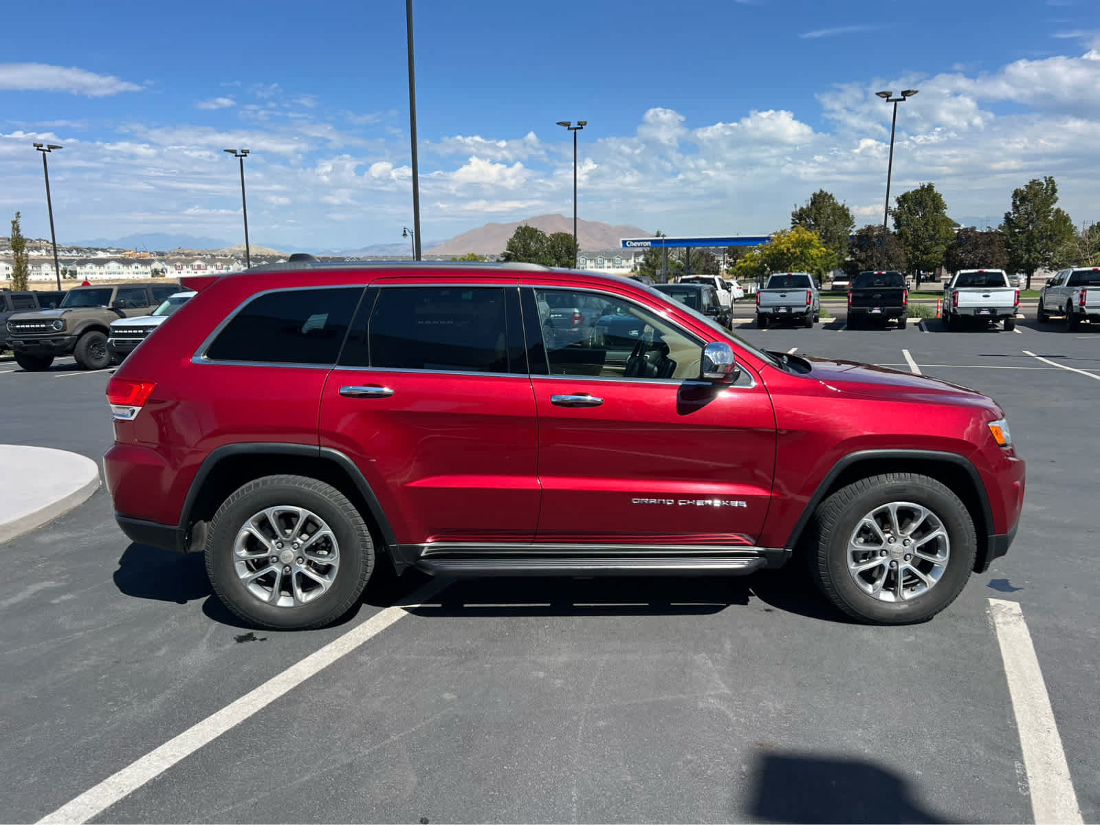 Used 2015 Jeep Grand Cherokee Limited AWD/4WD image 6