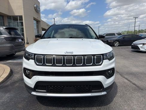 Used 2022 Jeep Compass Limited AWD/4WD image 2