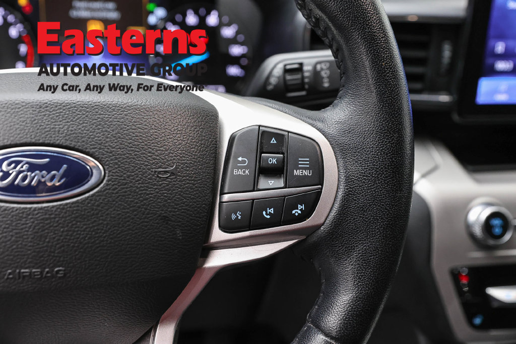 Used 2022 Ford Explorer XLT w/ Equipment Group 202A AWD/4WD image 17