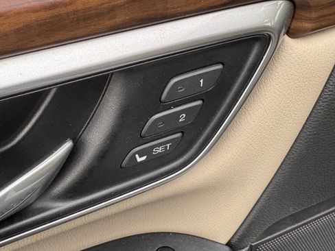 Used 2021 Honda CR-V Touring image 5