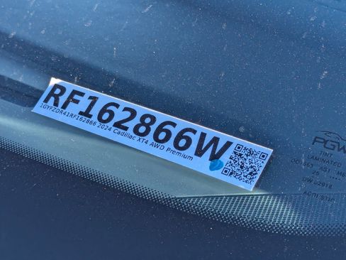 Certified 2024 Cadillac XT4 Premium Luxury image 36