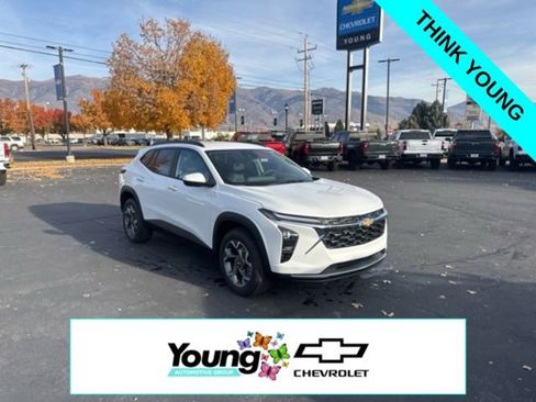 New 2026 Chevrolet Trax LT w/ Driver Confidence Package FWD image 1