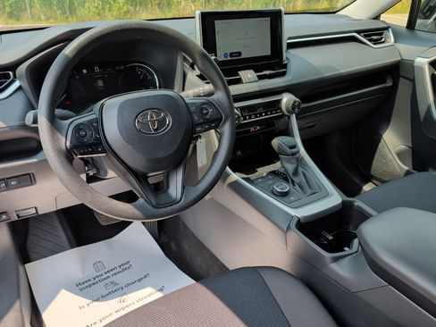 Certified 2025 Toyota RAV4 LE AWD/4WD image 14