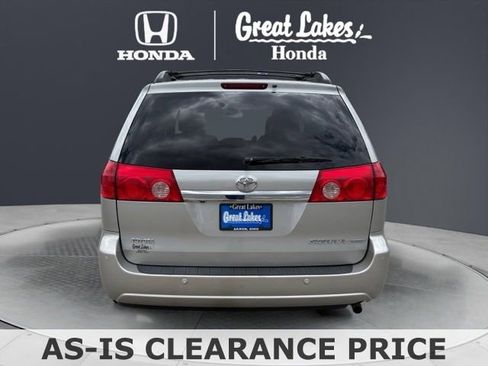 Used 2009 Toyota Sienna XLE Limited FWD image 5