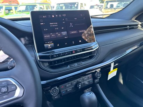 New 2026 Jeep Compass Limited image 26