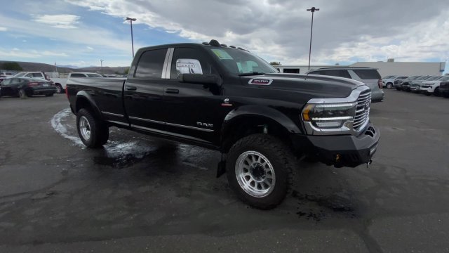Used 2023 RAM 3500 Laramie AWD/4WD image 2