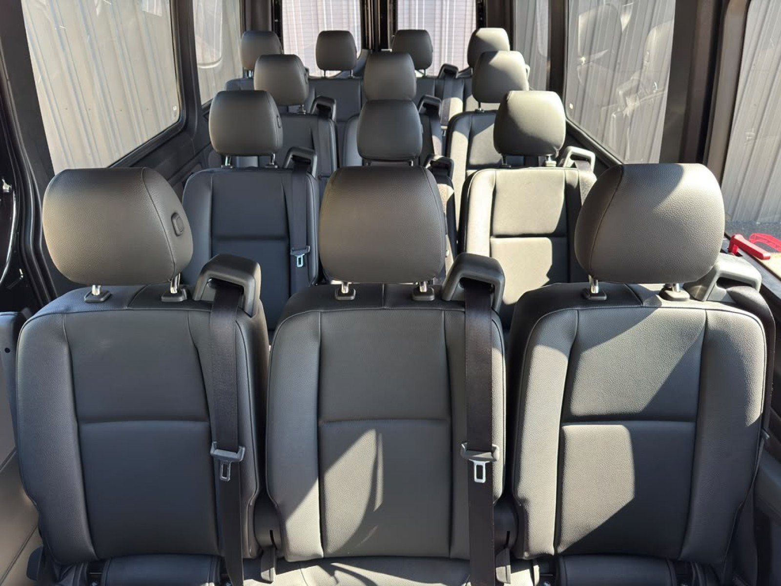 Used 2024 Mercedes-Benz Sprinter 2500 image 39