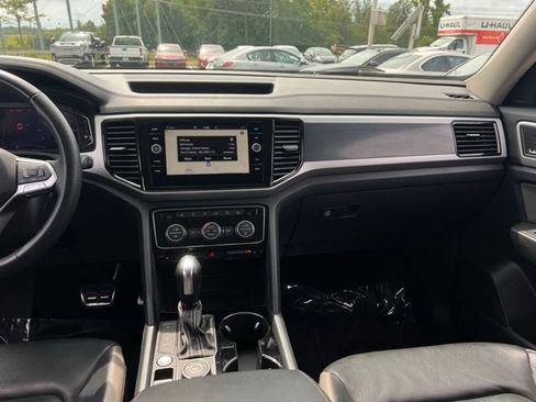 Used 2023 Volkswagen Atlas SEL Premium AWD/4WD image 17