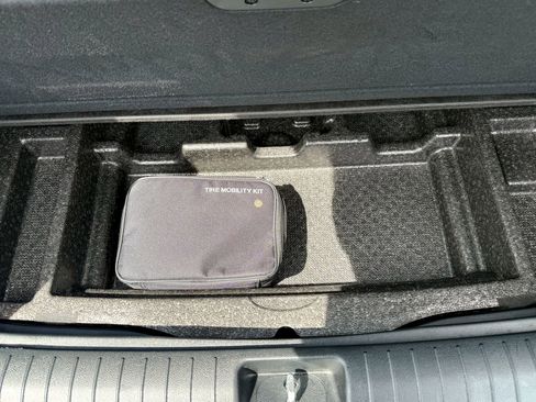 Certified 2018 Kia Sportage LX FWD image 39