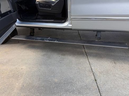Used 2013 Ford F150 Platinum w/ Max Trailer Tow Pkg AWD/4WD image 18