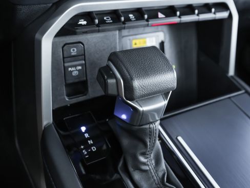 Used 2024 Toyota Tundra Platinum image 17