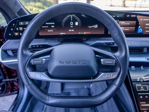 Used 2024 Lucid Air Touring image 5