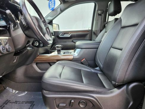 Used 2022 Chevrolet Silverado 1500 LT Trail Boss w/ LT Trail Boss Premium Package image 16