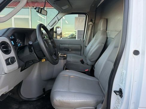 Used 2021 Ford E-350 and Econoline 350 Super Duty w/ Power Windows & Locks Group image 23