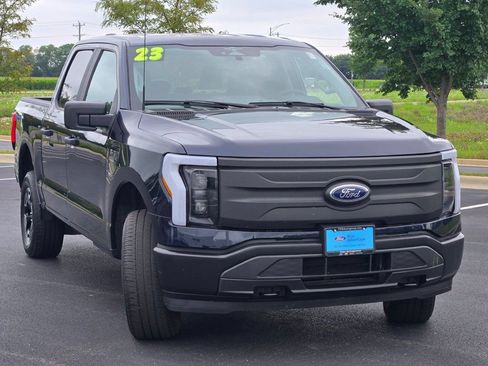 Used 2023 Ford F150 Lightning Pro AWD/4WD image 4