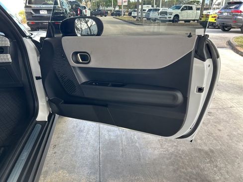 Used 2025 MINI Cooper S image 27