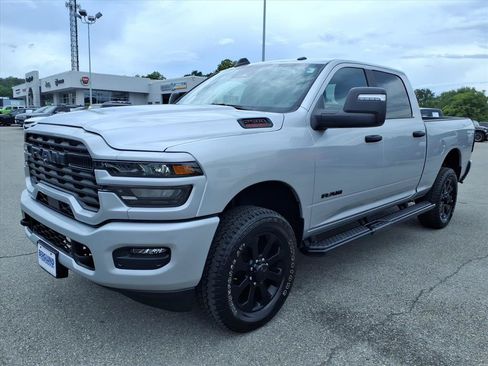 Used 2026 RAM 2500 Big Horn AWD/4WD image 8