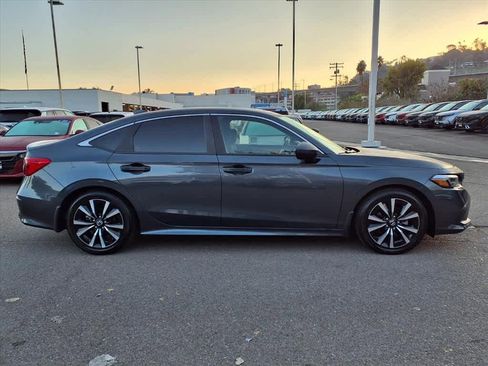 Used 2023 Honda Civic EX image 4