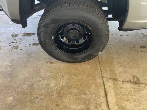 New 2026 RAM 3500 Laramie AWD/4WD image 14