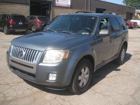 Used 2010 Mercury Mariner 4WD image 1