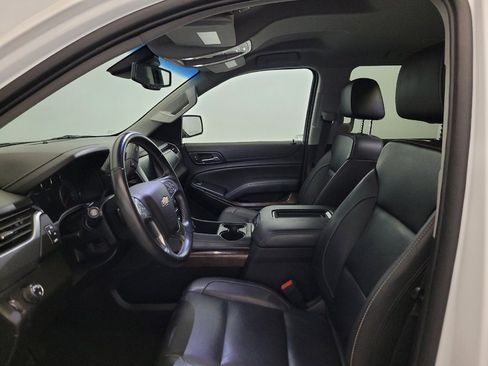 Used 2019 Chevrolet Tahoe LT w/ RST Edition RWD image 17