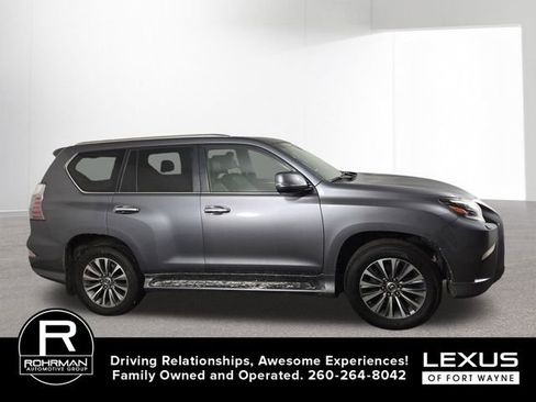 Certified 2020 Lexus GX 460 Luxury w/ Accessory Package AWD/4WD image 6