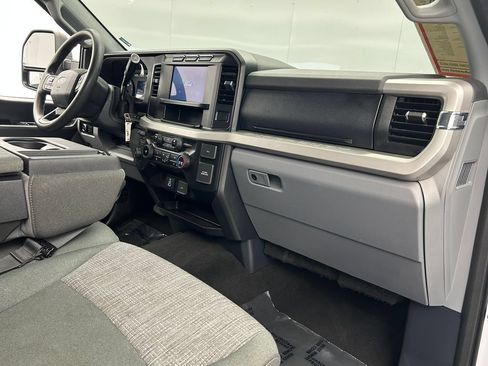 Used 2024 Ford F250 XLT AWD/4WD image 15